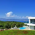 Villa Nafsika By Posarellivillas