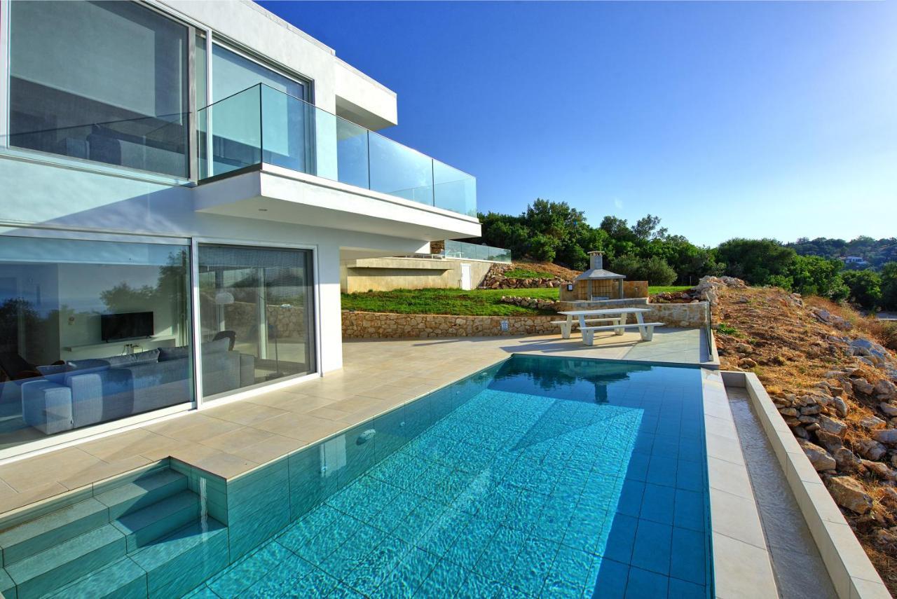 Nafsika By Posarellivillas Villa Peritheia