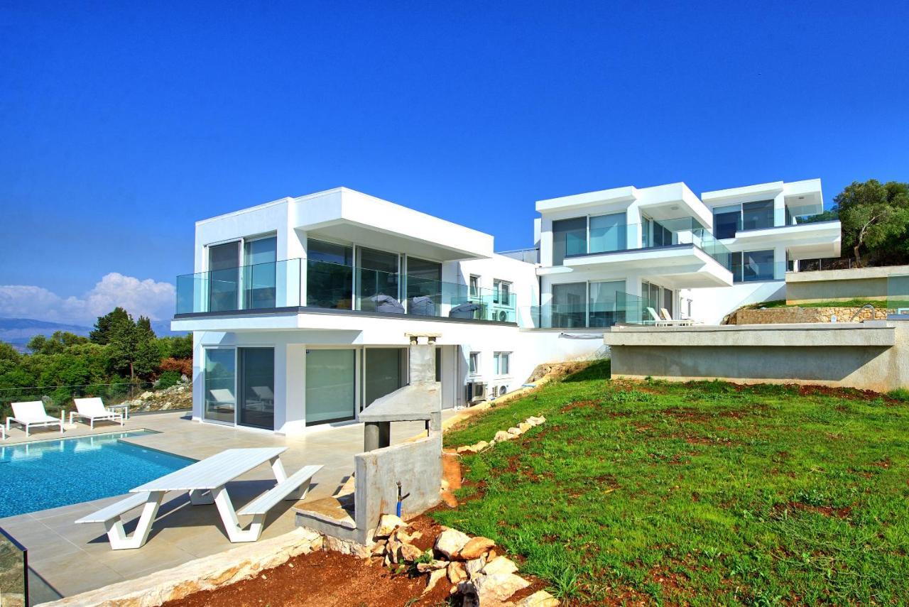 Nafsika By Posarellivillas Villa Peritheia